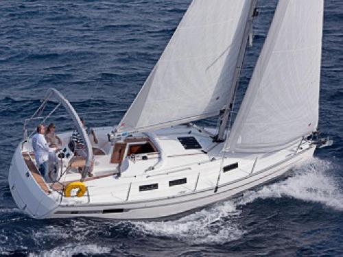 Sailing yacht Bavaria 32 Cruiser for rent in Marina Grossenbrode