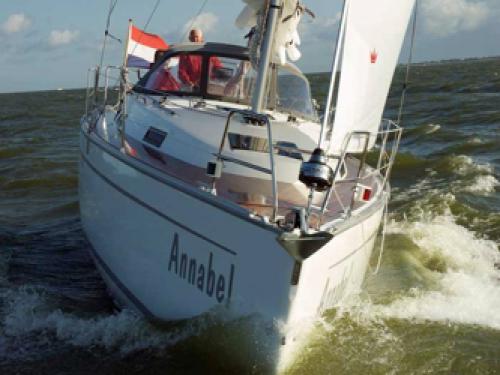 Segelyacht Bavaria 32 Cruiser chartern in Yachthafen Breege