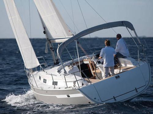 Segelyacht Bavaria 32 Cruiser Yachtcharter in Lemmer