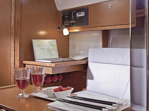 Sailing boat Bavaria 32 Cruiser available for charter in Heiligenhafen