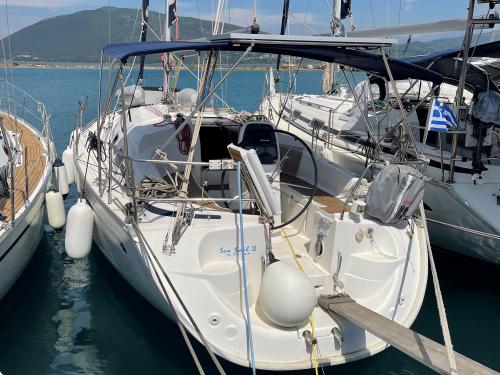 Yacht Bavaria 33 Cruiser available for charter in Nikiana