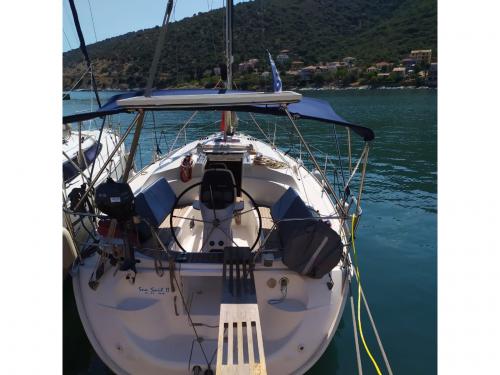 Sailing yacht Bavaria 33 Cruiser available for charter in Lefkas