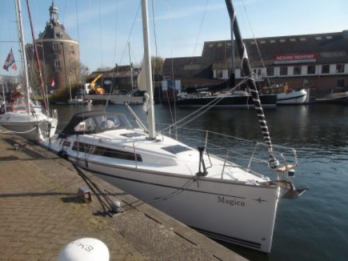 Segelyacht Bavaria 33 Cruiser Yachtcharter in Lemmer