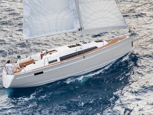 Yacht Bavaria 33 Cruiser Yachtcharter in Marina Mandalina