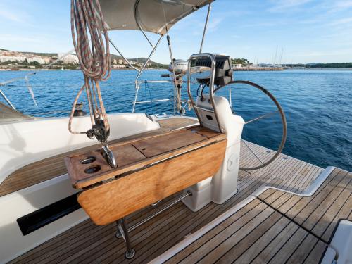 Segelboot Bavaria 33 Cruiser chartern in Sibenik