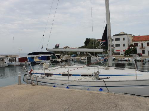Yacht Bavaria 34 chartern in Preko