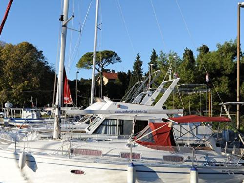 Sailboat Bavaria 34 Cruiser for charter in Zadar