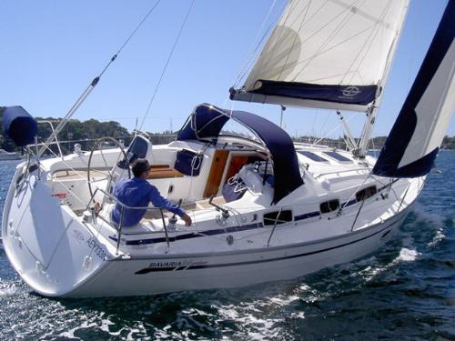 Sailing yacht Bavaria 34 Cruiser available for charter in Trogir