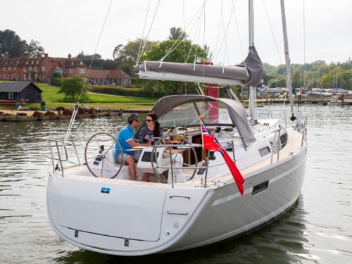 Sailing yacht Bavaria 34 Cruiser for charter in Marina Dalmacija