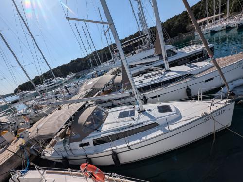 Sailboat Bavaria 34 Cruiser available for charter in Rogoznica