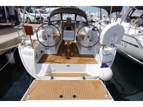 Sailboat Bavaria 34 Cruiser available for charter in Portisco