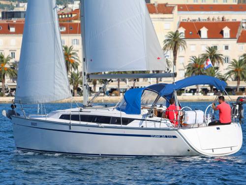 Segelboot Bavaria 34 Cruiser Yachtcharter in ACI Marina Split
