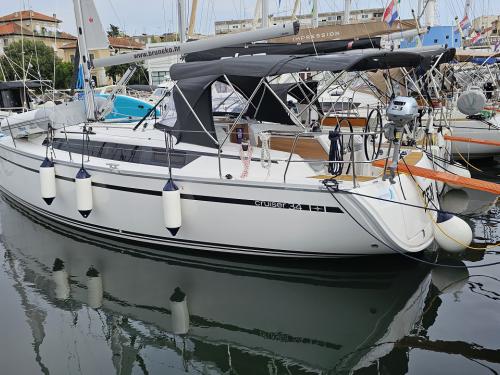 Yacht Bavaria 34 Cruiser chartern in Zadar