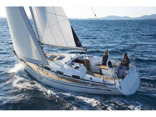 Sailboat Bavaria 35 Cruiser available for charter in Lemmer