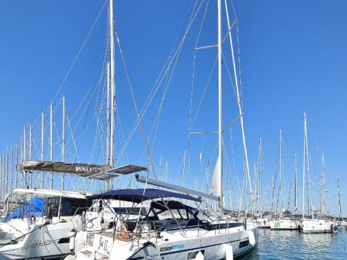 Sailing yacht Bavaria 35 Holiday available for charter in Trogir
