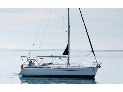 Sailing boat Bavaria 36 for rent in Nikiana