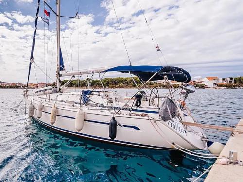 Sailing boat Bavaria 36 Cruiser for rent in Betina