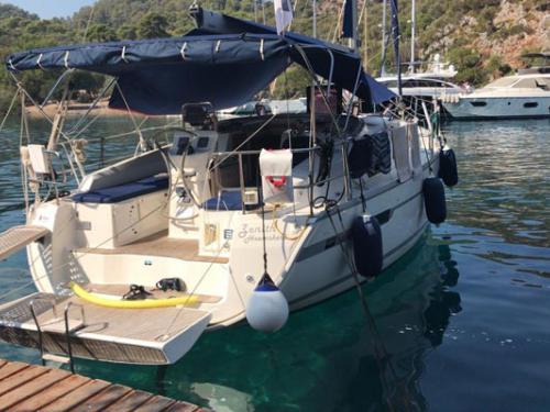 Sailing yacht Bavaria 36 Cruiser for rent in Fethiye