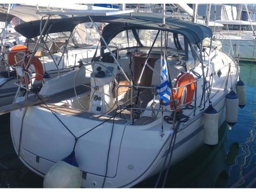 Yacht Bavaria 36 Cruiser chartern in Athen