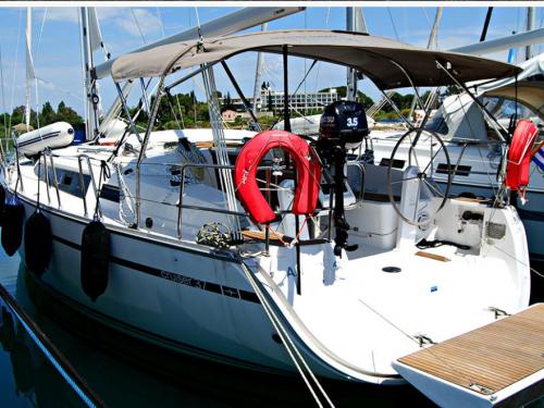 Yacht Bavaria 37 chartern in Gouvia Marina