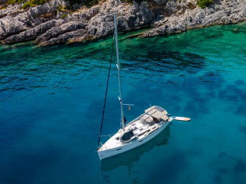Sailing yacht Bavaria 37 available for charter in Agia Effimia