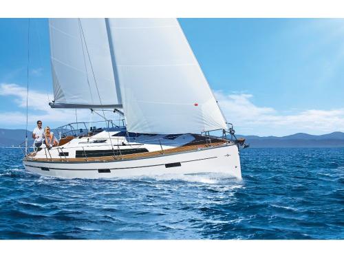 Sailboat Bavaria 37 Cruiser for charter in Pula