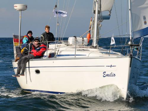 Yacht Bavaria 37 Cruiser for rent in Heiligenhafen