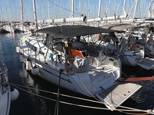Sailing boat Bavaria 37 Cruiser for rent in Marina Kornati