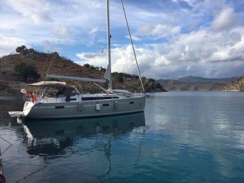 Segelyacht Bavaria 37 Cruiser Yachtcharter in Fethiye