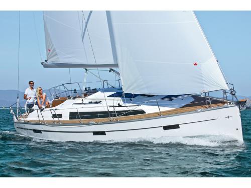 Sailing yacht Bavaria 37 Cruiser available for charter in Trget Harbour