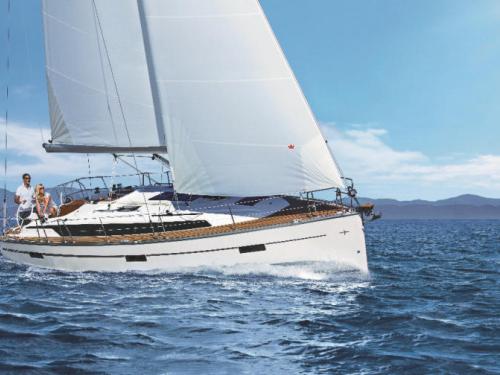 Yacht Bavaria 37 Cruiser available for charter in Portisco
