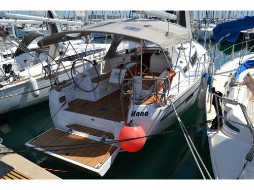 Sailboat Bavaria 37 Cruiser for rent in Sukosan Bibinje