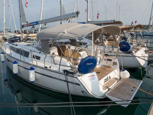 Sailing boat Bavaria 37 Cruiser available for charter in Marina Kornati