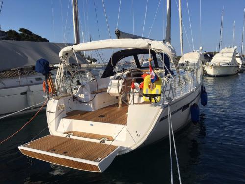 Sailboat Bavaria 37 Cruiser available for charter in Vrsar