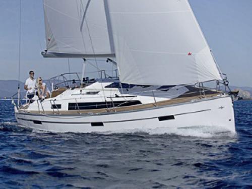 Segelyacht Bavaria 37 Cruiser Yachtcharter in Yachthafen Breege