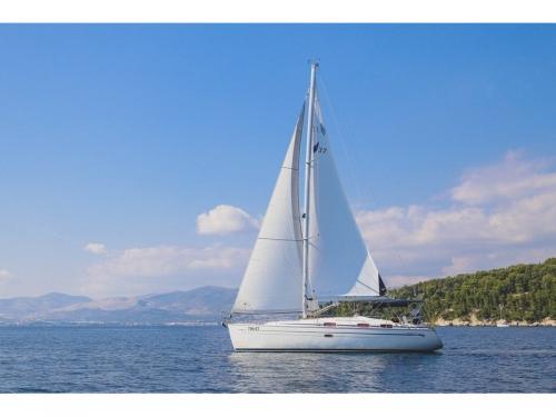 Yacht Bavaria 37 Cruiser chartern in Sukosan Bibinje