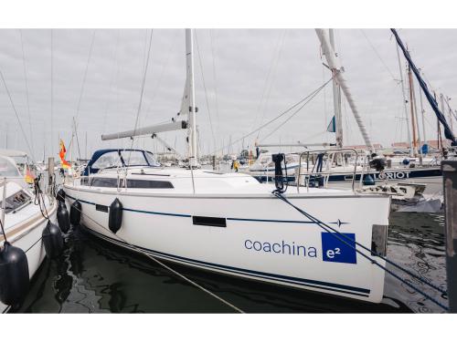 Segelboot Bavaria 37 Cruiser Yachtcharter in Lemmer