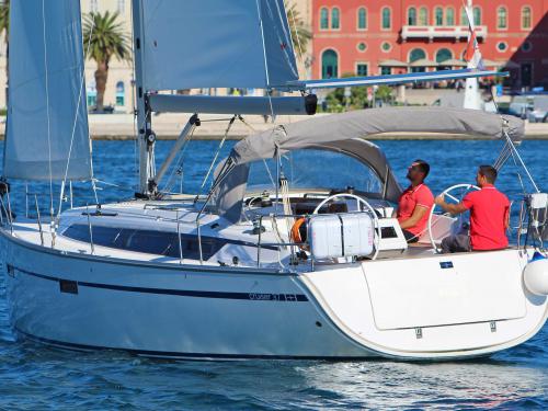 Segelyacht Bavaria 37 Cruiser Yachtcharter in ACI Marina Split