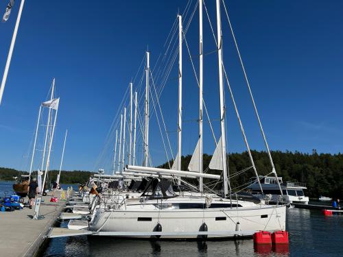 Sailing yacht Bavaria 37 Cruiser available for charter in Saltsjobaden