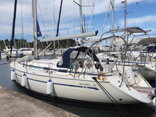 Yacht Bavaria 38 for rent in Portoroz