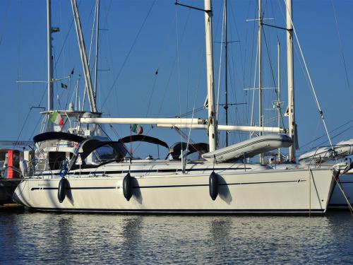 Yacht Bavaria 38 chartern in Porto Rotondo
