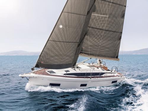 Yacht Bavaria 38 Cruiser Yachtcharter in Tourlos