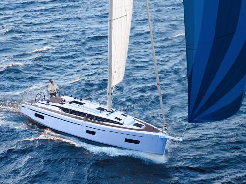 Sailing yacht Bavaria 38 Cruiser available for charter in Zadar