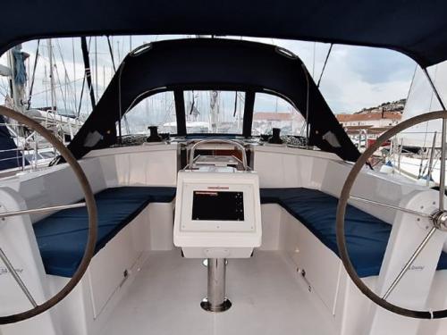 Segelboot Bavaria 38 Cruiser Yachtcharter in Trogir
