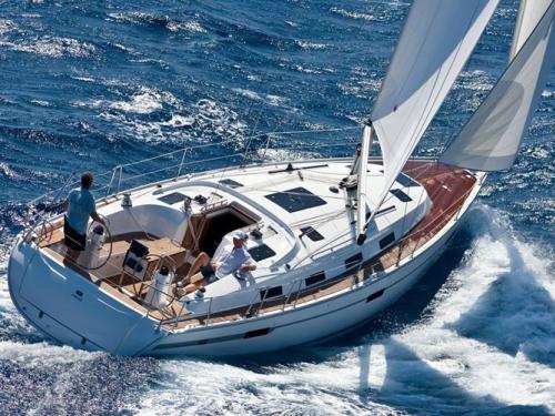 Sailing yacht Bavaria 40 Cruiser for hire in Kos Marina