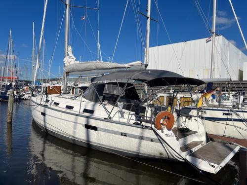 Segelyacht Bavaria 40 Cruiser Yachtcharter in Lemmer