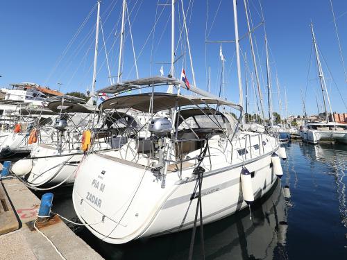 Yacht Bavaria 40 Cruiser for rent in Zadar