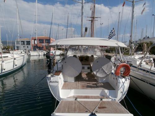 Sailing yacht Bavaria 40 Cruiser for rent in Lefkas