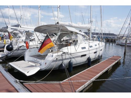 Yacht Bavaria 40 Cruiser Yachtcharter in Lemmer