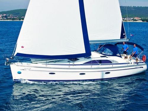 Segelboot Bavaria 40 Vision Yachtcharter in Marina Dalmacija
